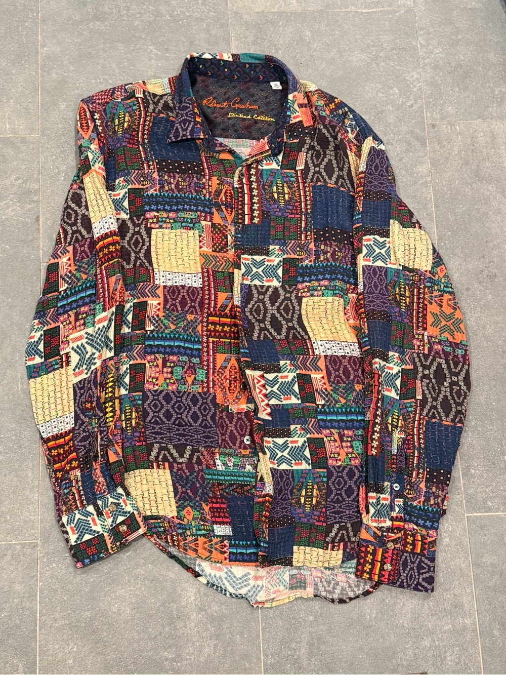 Robert Graham Limited Edition Patchwork Silk Button Shirt Size Medium